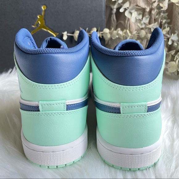 Nike Air Jordan 1 Mid Shoes Mystic Navy White Mint Foam PRICE FIRM - Picture 9 of 15